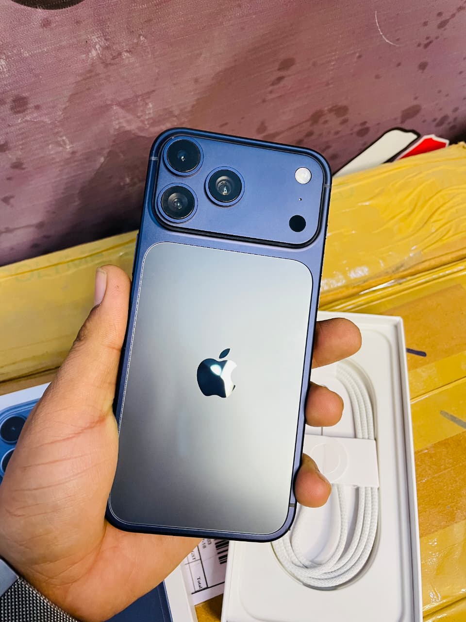 Apple iphone17 pro max clone